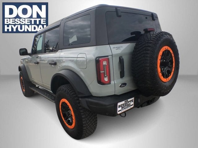 2021 Ford Bronco Base