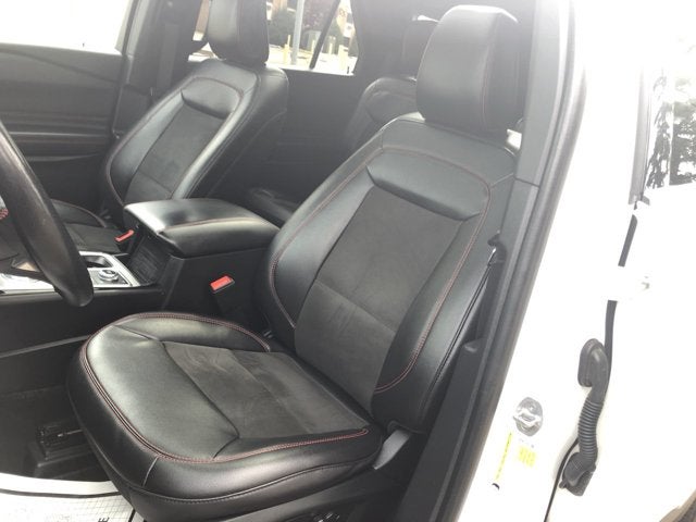 2024 Ford Explorer ST-Line
