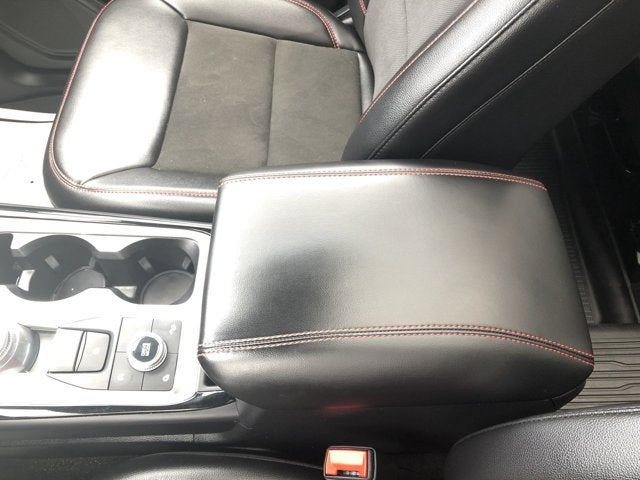2024 Ford Explorer ST-Line
