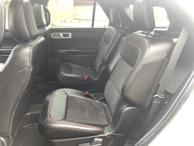 2024 Ford Explorer ST-Line