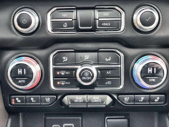 2023 GMC Yukon XL SLT