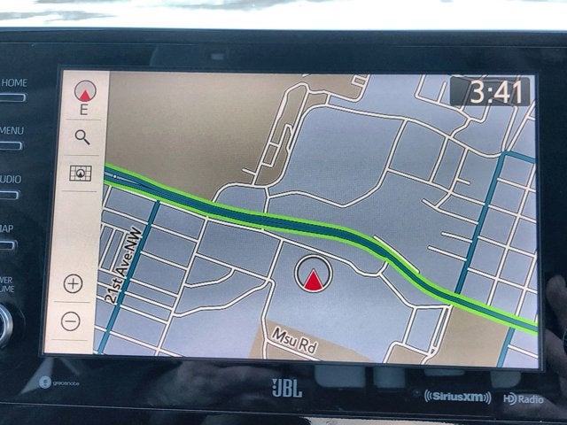 2022 Toyota Camry Hybrid XLE