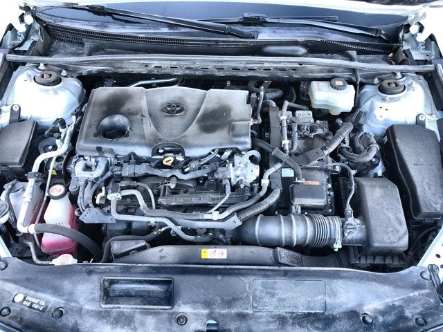 2022 Toyota Camry Hybrid XLE