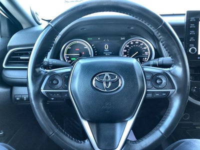 2022 Toyota Camry Hybrid XLE