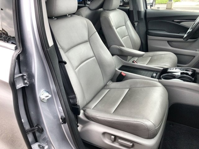 2022 Honda Pilot Touring 7-Passenger