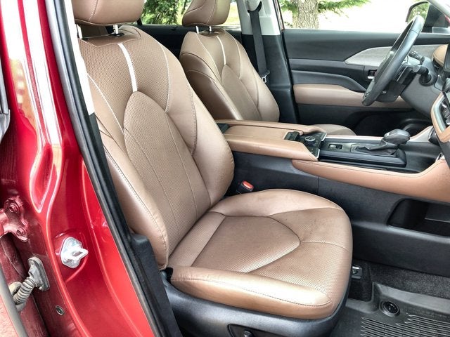 2024 Toyota Grand Highlander Base