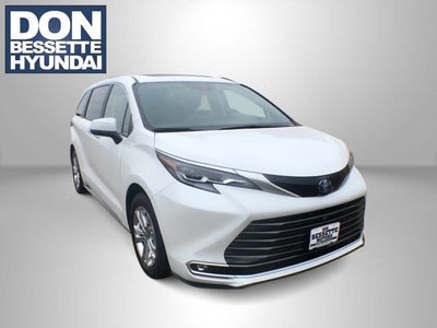 2024 Toyota Sienna Platinum