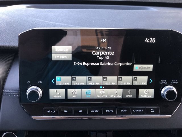 2024 Mitsubishi Outlander Base