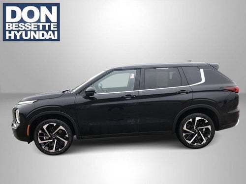 2024 Mitsubishi Outlander Base