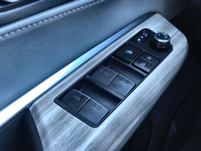 2023 Toyota Venza Base