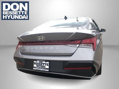 2025 Hyundai Elantra SEL Convenience