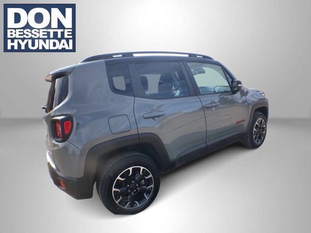 2023 Jeep Renegade Trailhawk