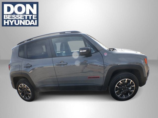2023 Jeep Renegade Trailhawk